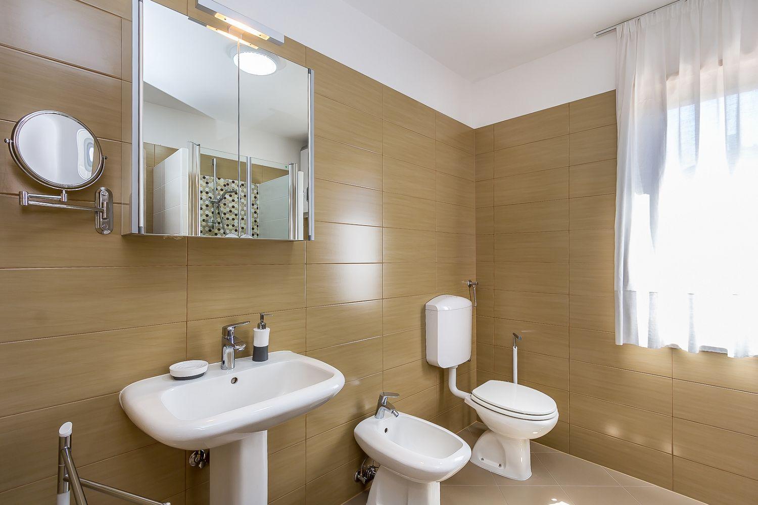 Neu Renovierte Ferienwohnung Mit Klima, Wlan, Terrasse Und Grill Пула Экстерьер фото